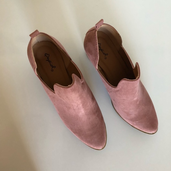 NWOT/NWOB. Blush booties 🎀 - Picture 2 of 6